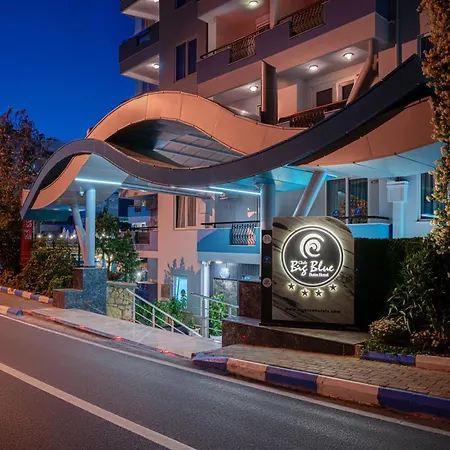 Club Big Blue Otel 4*