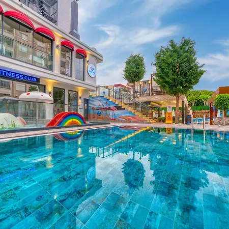 Club Big Blue 阿拉尼亚