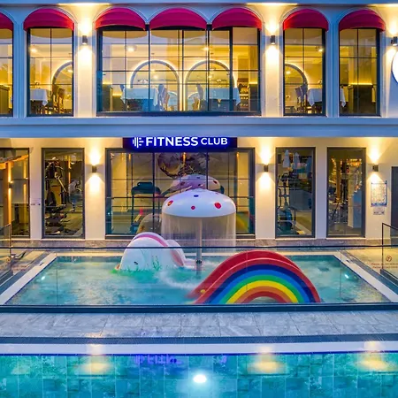 Club Big Blue Otel 4*