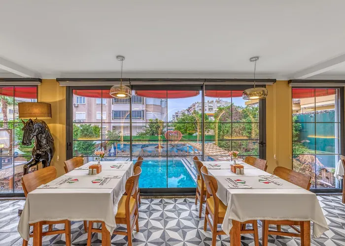 Szálloda Club Big Blue 4*