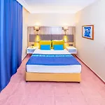 Club Big Blue Hotel