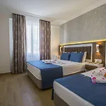 Club Big Blue 4*