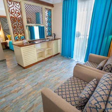 Club Big Blue Hotel